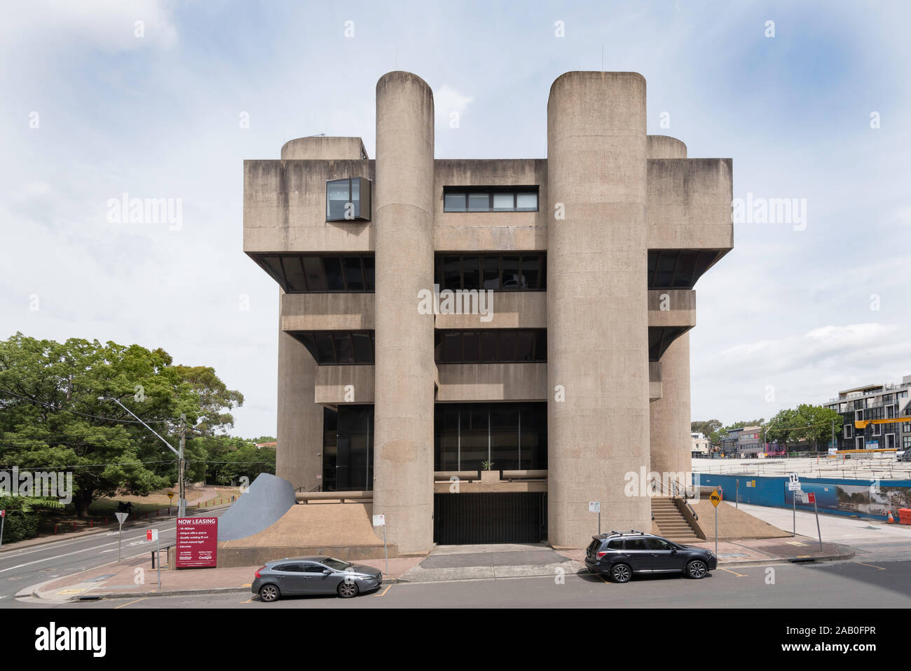 Die Brutalist entwickelt ehemaliges CBC Bank Hauptsitz (jetzt Oxley Business Center), Crows Nest (1976) von Kerr und Smith mit Geoff Malone Stockfoto