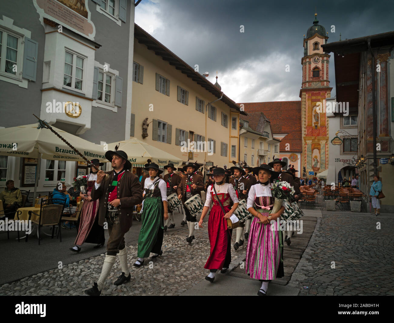 Kostüm Prozession in Mittenwald, Deutschland Stockfoto