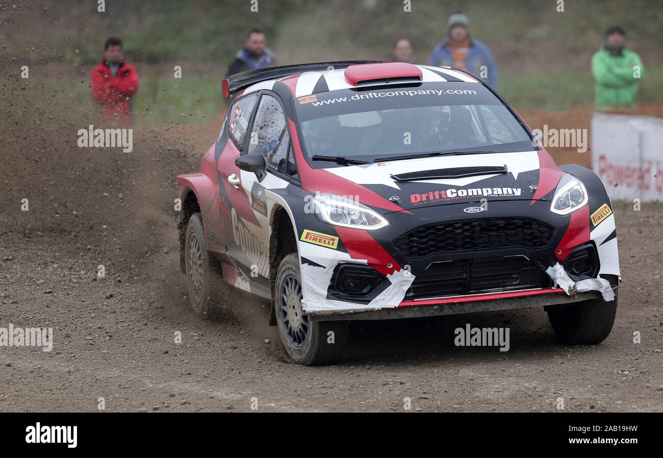 (191125) - Sveta Nedelja, November 25, 2019 (Xinhua) - Beppo Harrach und Dominik Jahn fahren einen Ford Fiesta R5 MK II während der Rallye 2019 zeigen Santa Domenica in Sveta Nedelja, Kroatien, Nov. 24, 2019. (Marin Tironi/Pixsell über Xinhua) Stockfoto