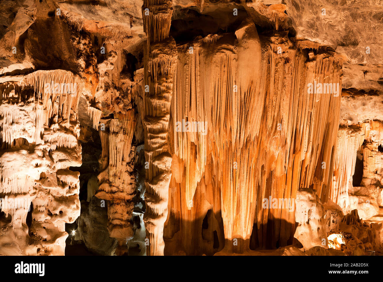 Nahaufnahme von tropfsteinformationen im Thronsaal in der Cango Caves, in einem Kalkstein Ridge in den Swartberg Mountains in Oudtshoorn, Südafrika gelegen Stockfoto