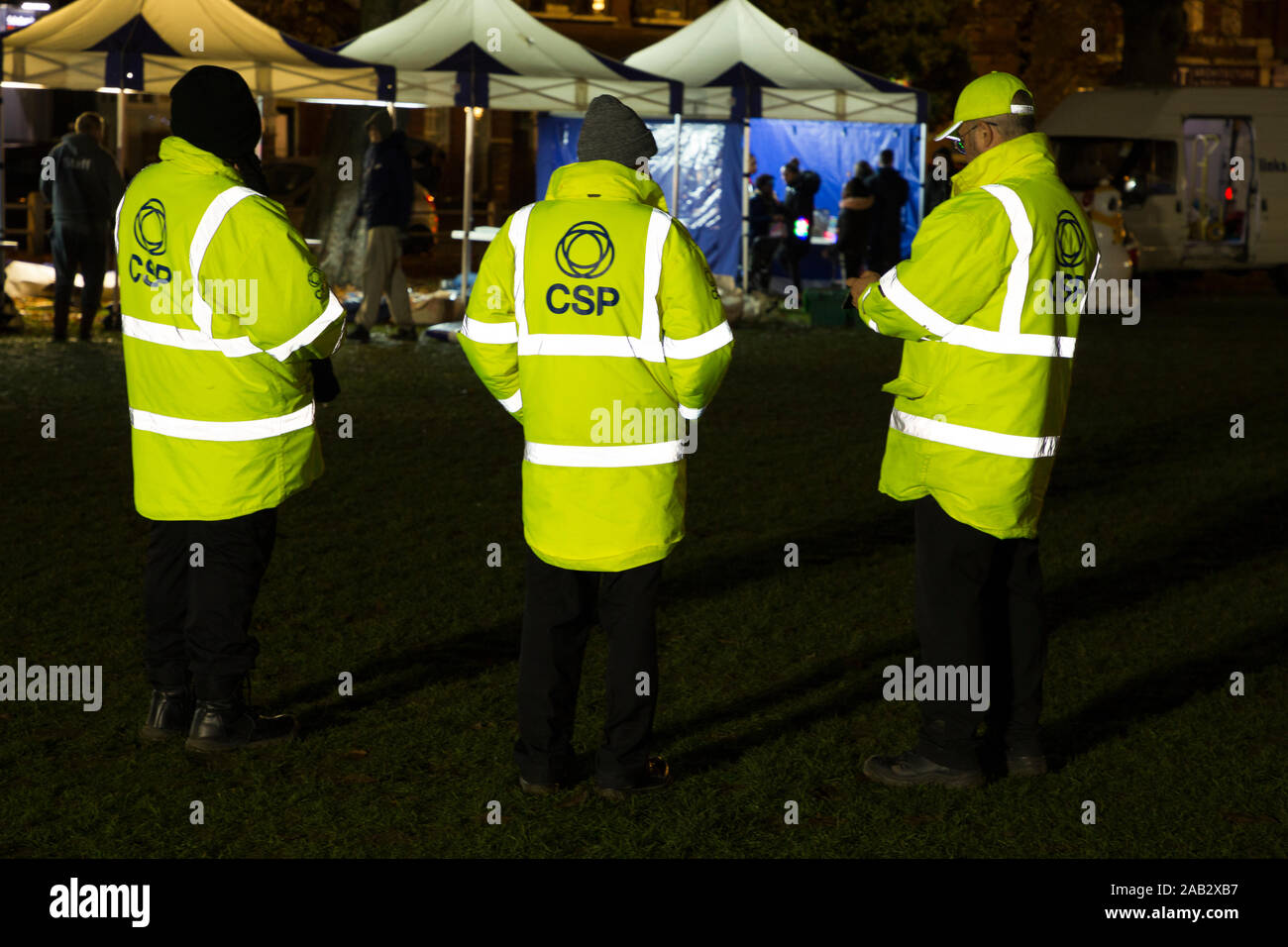Fall Stewards in orange, gelb Jacke/grün Hi Vis/hohe Sichtbarkeit Jacken mit stark reflektierenden Streifen/material Streifen. Großbritannien (114) Stockfoto