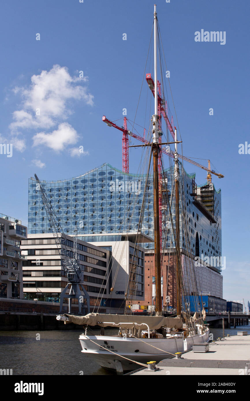 Blick in den Neubau der Elbphilharmonie in Hamburg | Blick auf den Bau der neuen Elbphilharmonie in Hamburg | Stockfoto