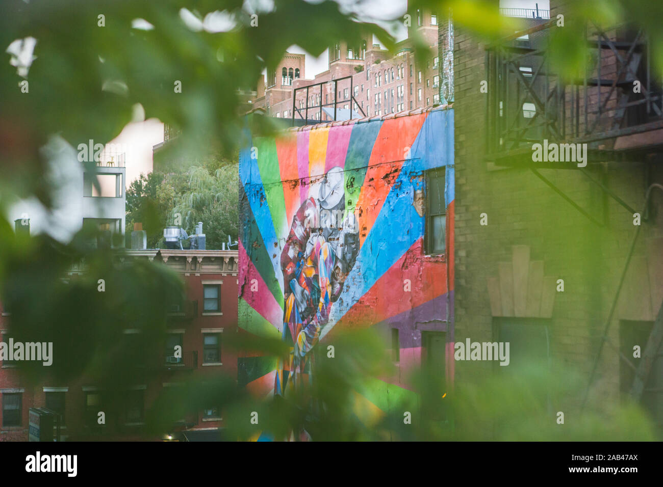 New York: Wandmalerei von Eduardo Kobra eine der kultigsten Fotos aller Zeiten feiern, der 1945 V-J Day im Times Square von Alfred Eisenstaedt Stockfoto