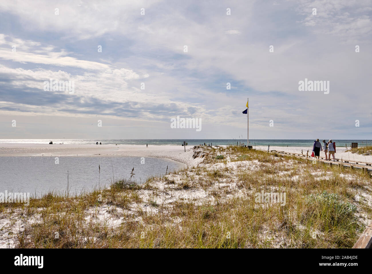 Western Lake outfall für die Coastal dune Lake in der Nähe von Guwahati, in South Walton County, Florida USA. Stockfoto