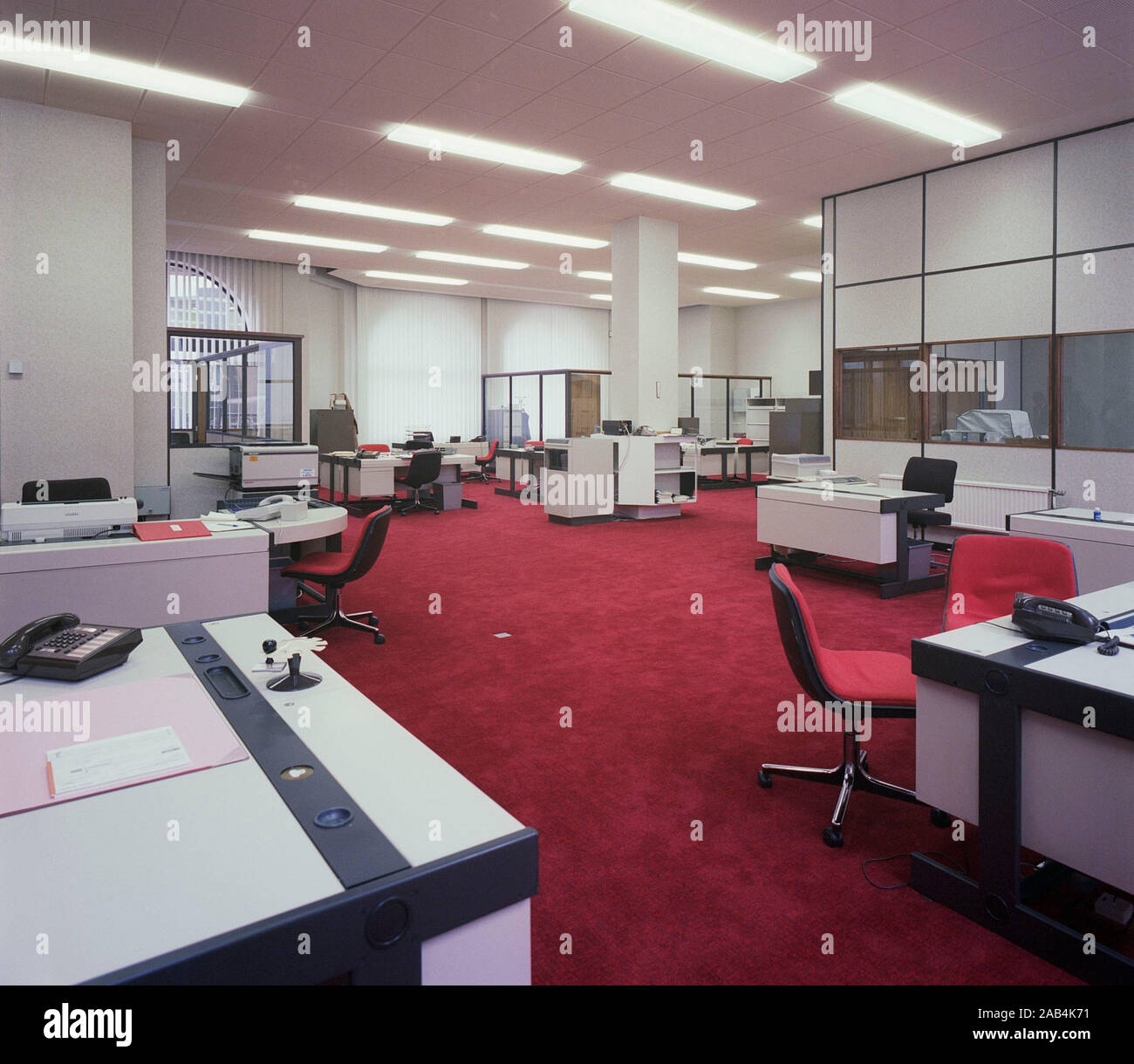 Das Innere der HSBC Bank, 1982, West Yorkshire, Nordengland, Großbritannien Stockfoto