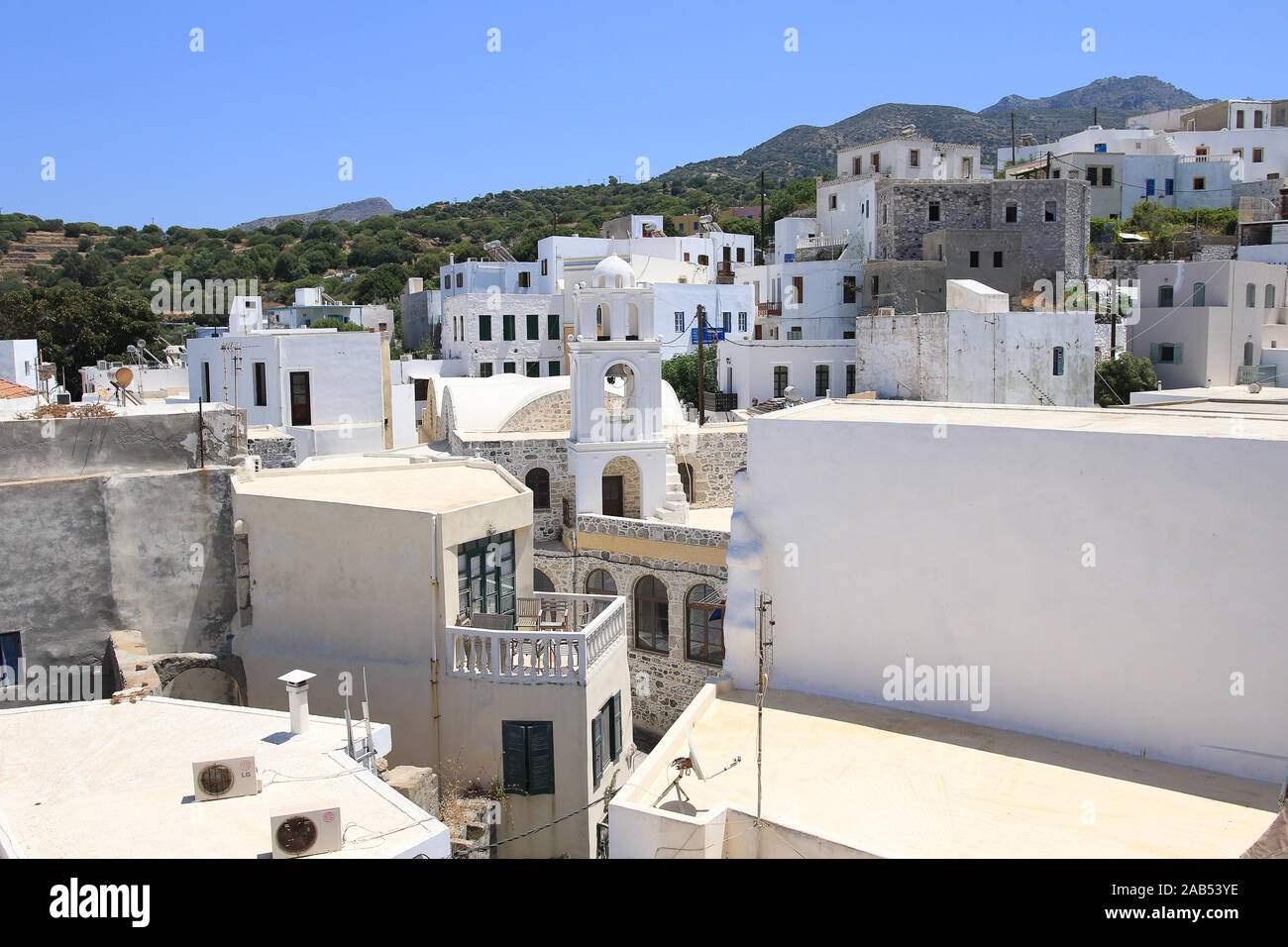 Typische griechische Landschaft Nisyros blaue Tür Weiß Stockfoto