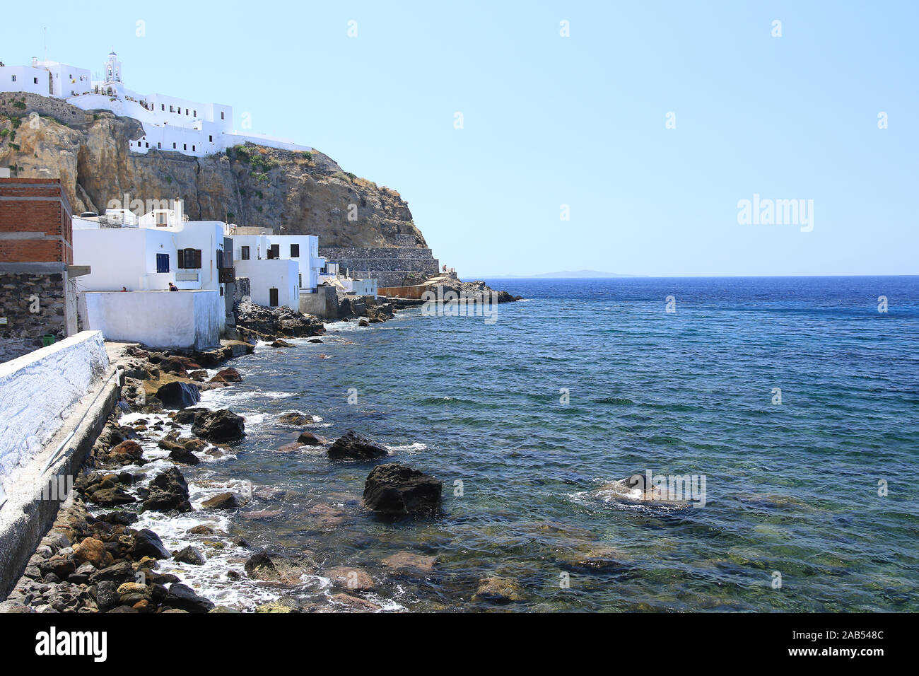 Typische griechische Landschaft blaue Tür Seaside Stockfoto