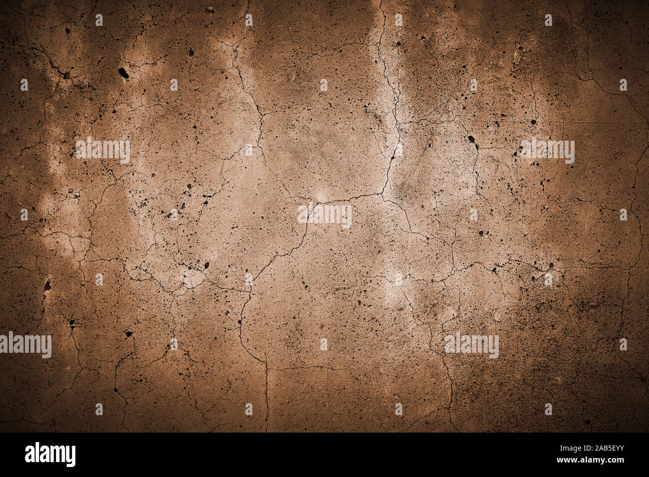 Gerissenen Beton Wand mit feine Risse Hintergrund Textur, Farbe Kupfer Stockfoto