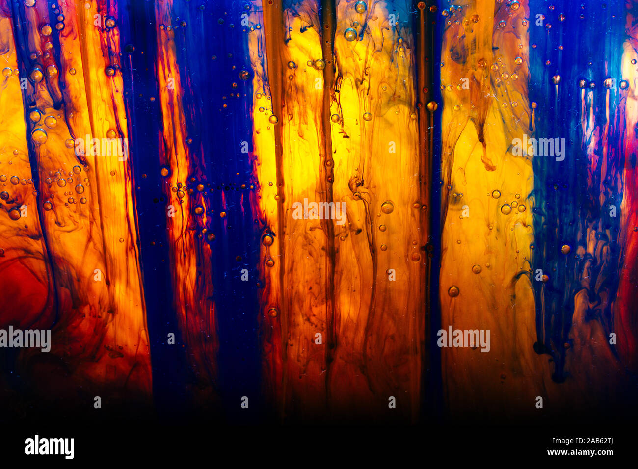 Zusammenfassung Hintergrund von dichten Farbe in Wasser auflösen Stockfoto