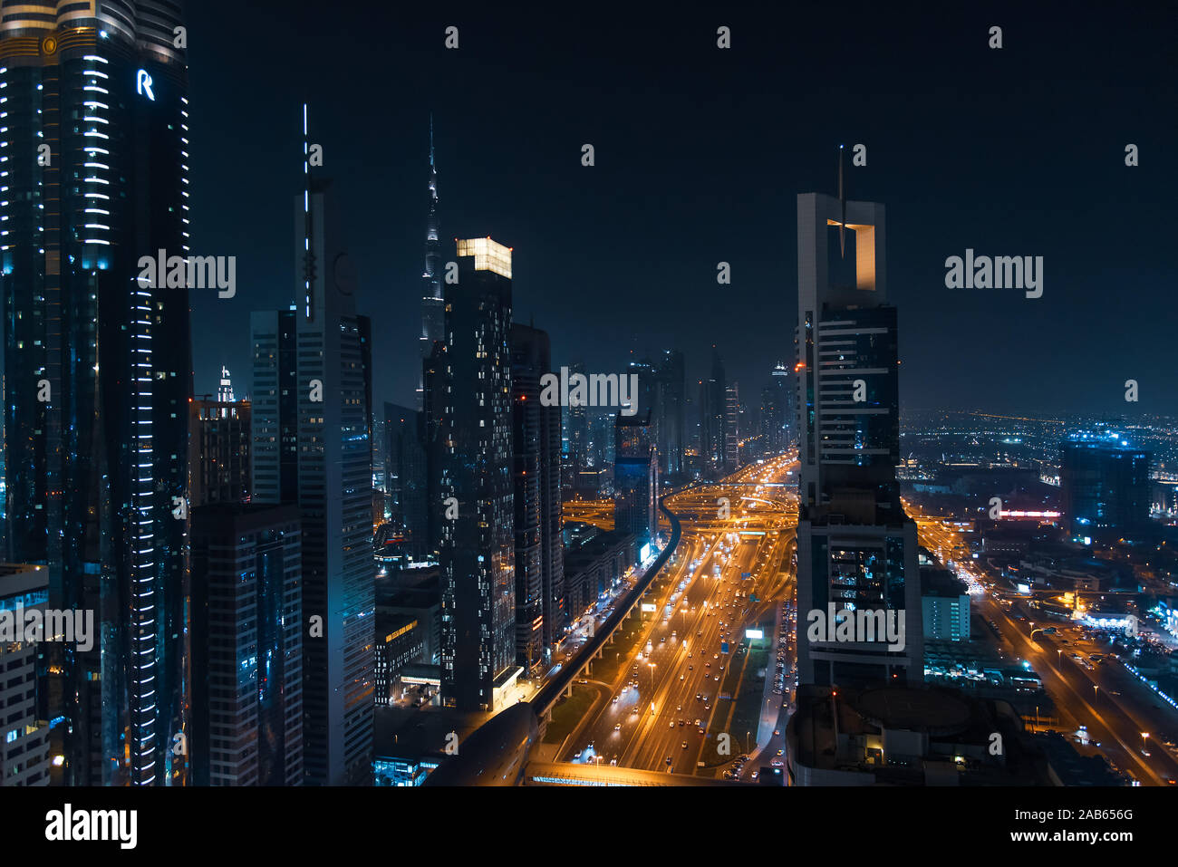 Downtown Dubai Moderne urbane Stadtbild bei Nacht. UAE Luxus Reiseziel Stockfoto