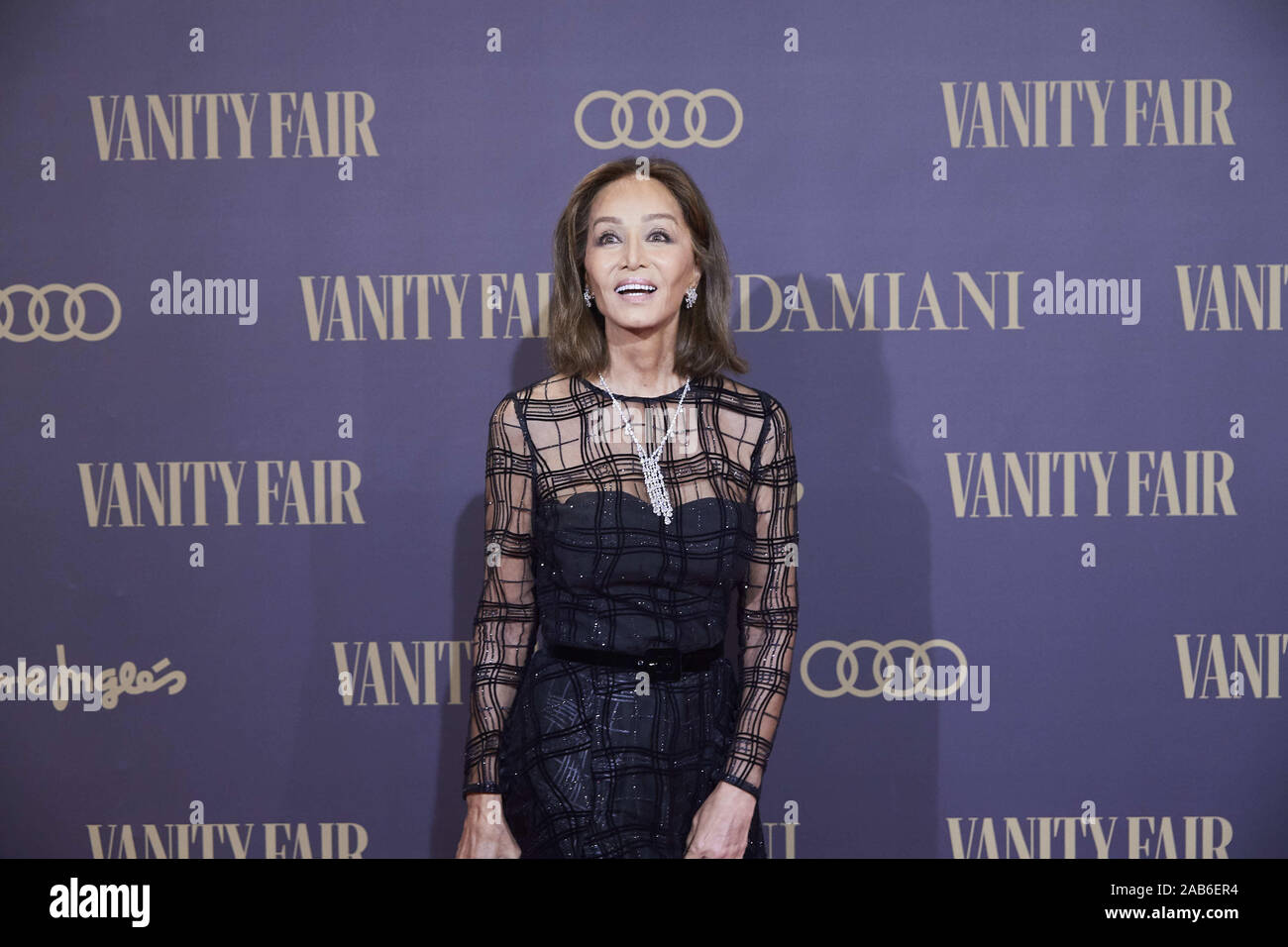 November 25, 2019, Madrid, Madrid, Spanien: Isabel Preysler besucht die Vanity Fair "Person des Jahres 2019" am Königlichen Theater am 25. November 2019 in Madrid, Spanien (Bild: © Jack Abuin/ZUMA Draht) Stockfoto