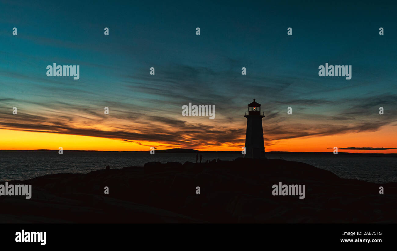Das Peggy's Cove Light House im Sunset... was für eine magische Sache zu sehen ... ich werde eines Tages wiederkommen Stockfoto