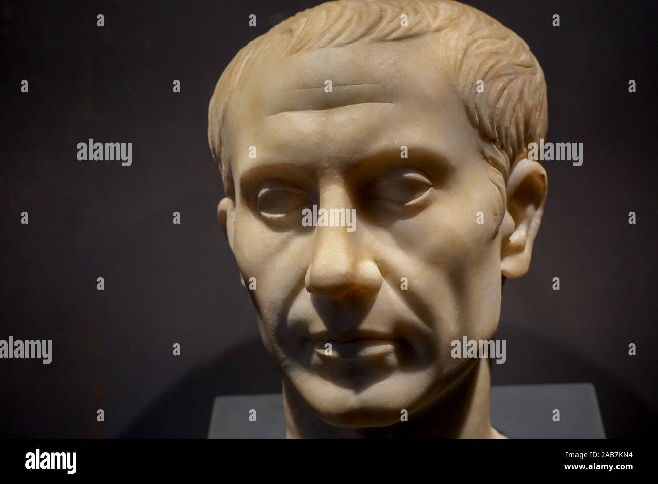 Caesar Imperator Romanum Gesicht Kopf Marmorstatue Stockfoto