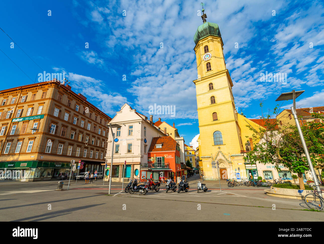 Blick auf bunte Franziskaner Kirche, Graz, Steiermark, Österreich. Europa Stockfoto