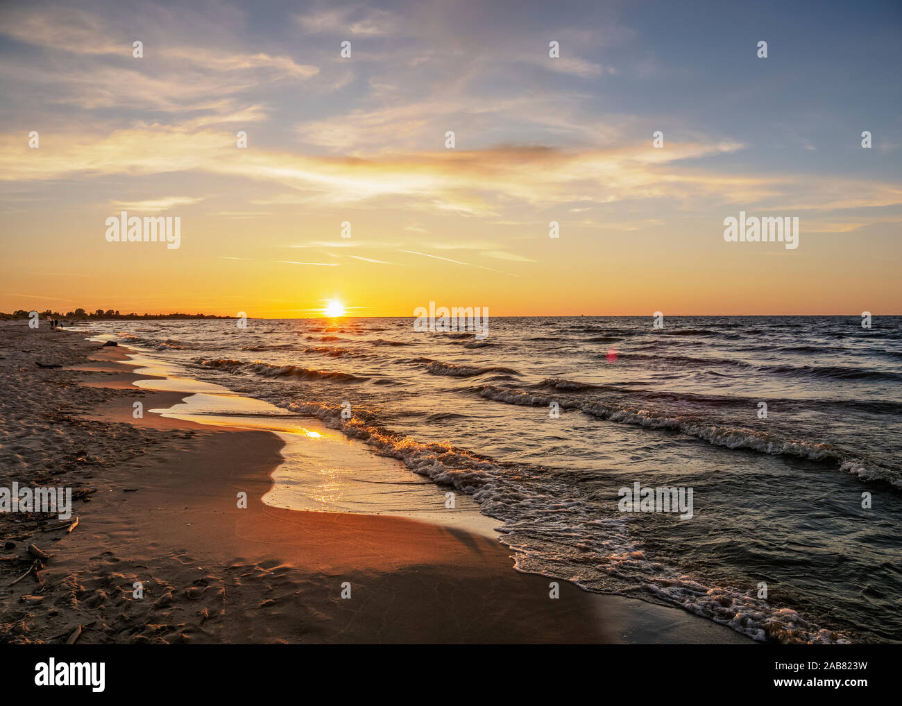 Ostsee bei Sonnenuntergang, Mikoszewo, Woiwodschaft Pommern, Polen, Europa Stockfoto