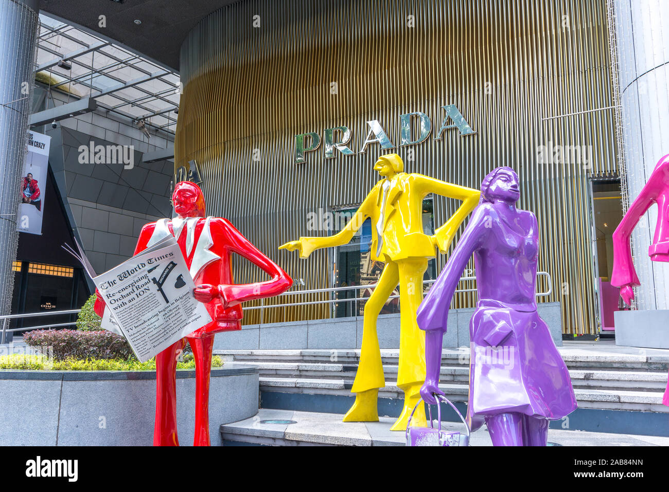 Prada Stores in einem neuen Einkaufszentrum. Prada S.p.A. ist eine italienische Luxus Fashion House im Jahre 1913 gegründet. Stockfoto