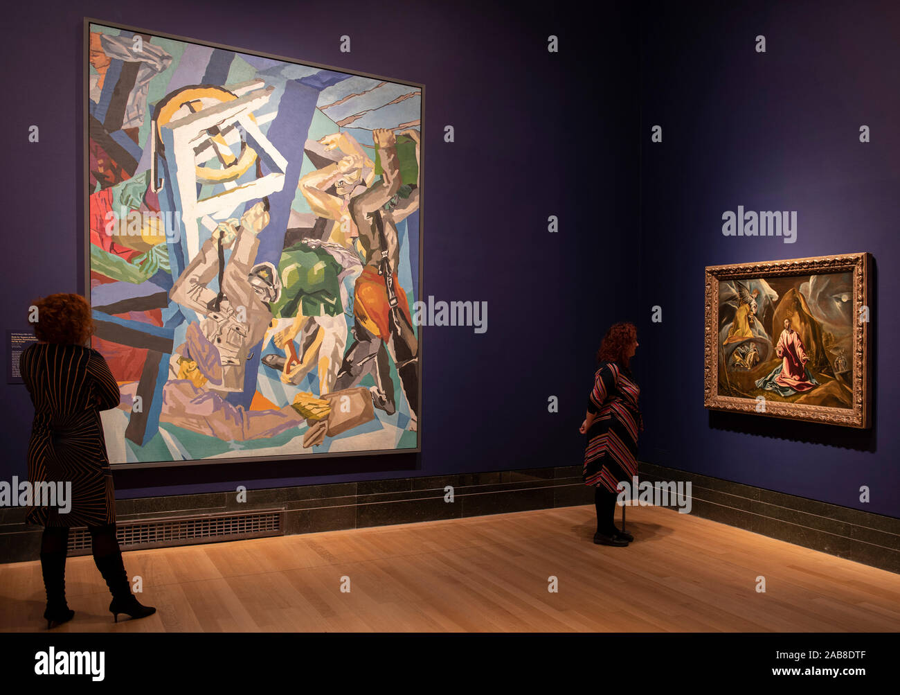 National Gallery, London, UK. 26. November 2019. Junge Bomberg und die Alten Meister Ausstellung von Britischen modernistischen Künstlers David Bomberg (1890-1957) sind neben den nationalen Galerie Bilder, die ihn beeinflusst wird angezeigt. Bild (von links): David Bomberg. Studie für die appers bei der Arbeit: Ein kanadischer Tunnelling Company, Hügel 60, St. Eloi, ca. 1918-19. Tate; (rechts): Studio von El Greco. Die Todesangst im Garten Gethsemane, 1590 s. Die National Gallery. Credit: Malcolm Park/Alamy Leben Nachrichten. Stockfoto