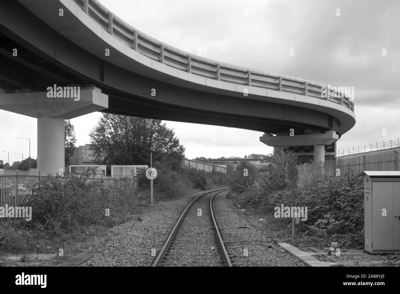U-Brücke über die Bahnstrecke Bristol Stockfoto
