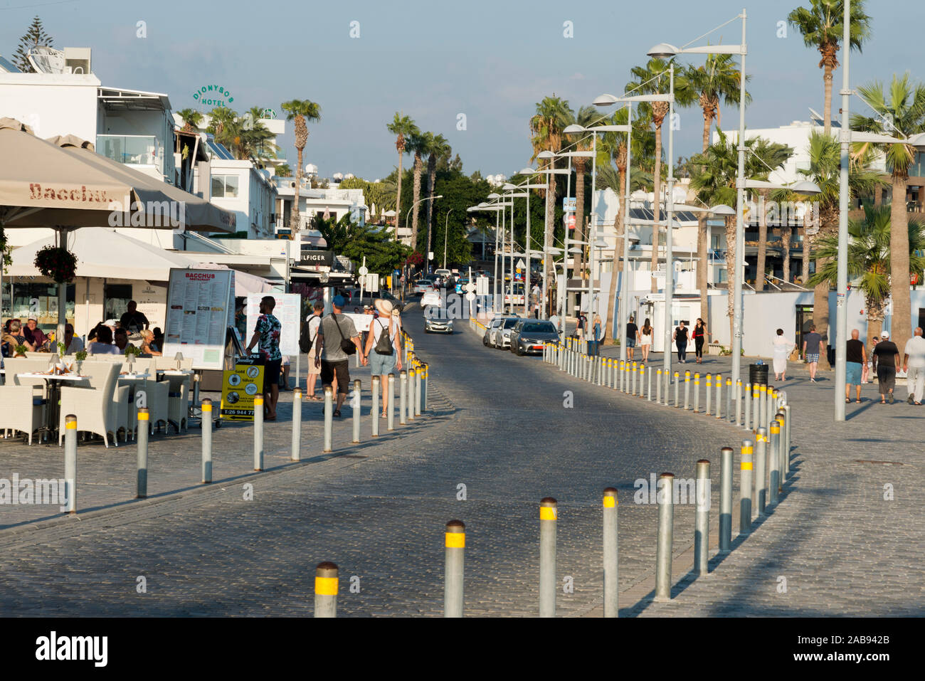 Poseidonos Avenue, entlang der Strandpromenade in Paphos, Zypern Stockfoto