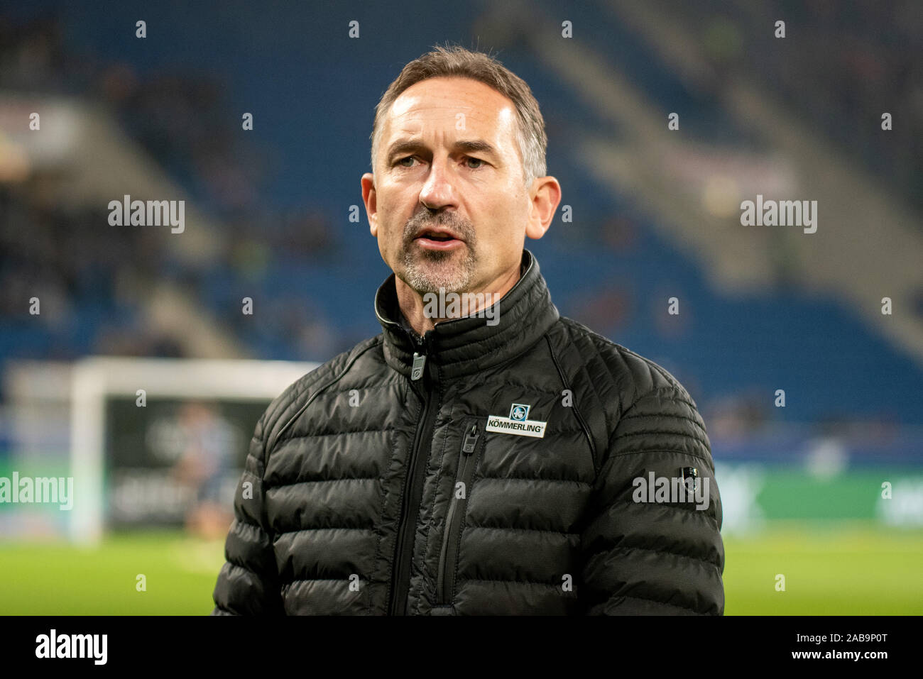 SINSHEIM, Deutschland - 24 November: Trainer Achim Beierlorzer (1.FSV Mainz 05) beim Fußball, Bundesliga 2019/2020 - TSG 1899 Hoffenheim v1. FSV Maiz 05 am PreZero Arena am 24. November 2019 in Sinsheim, Deutschland. Stockfoto