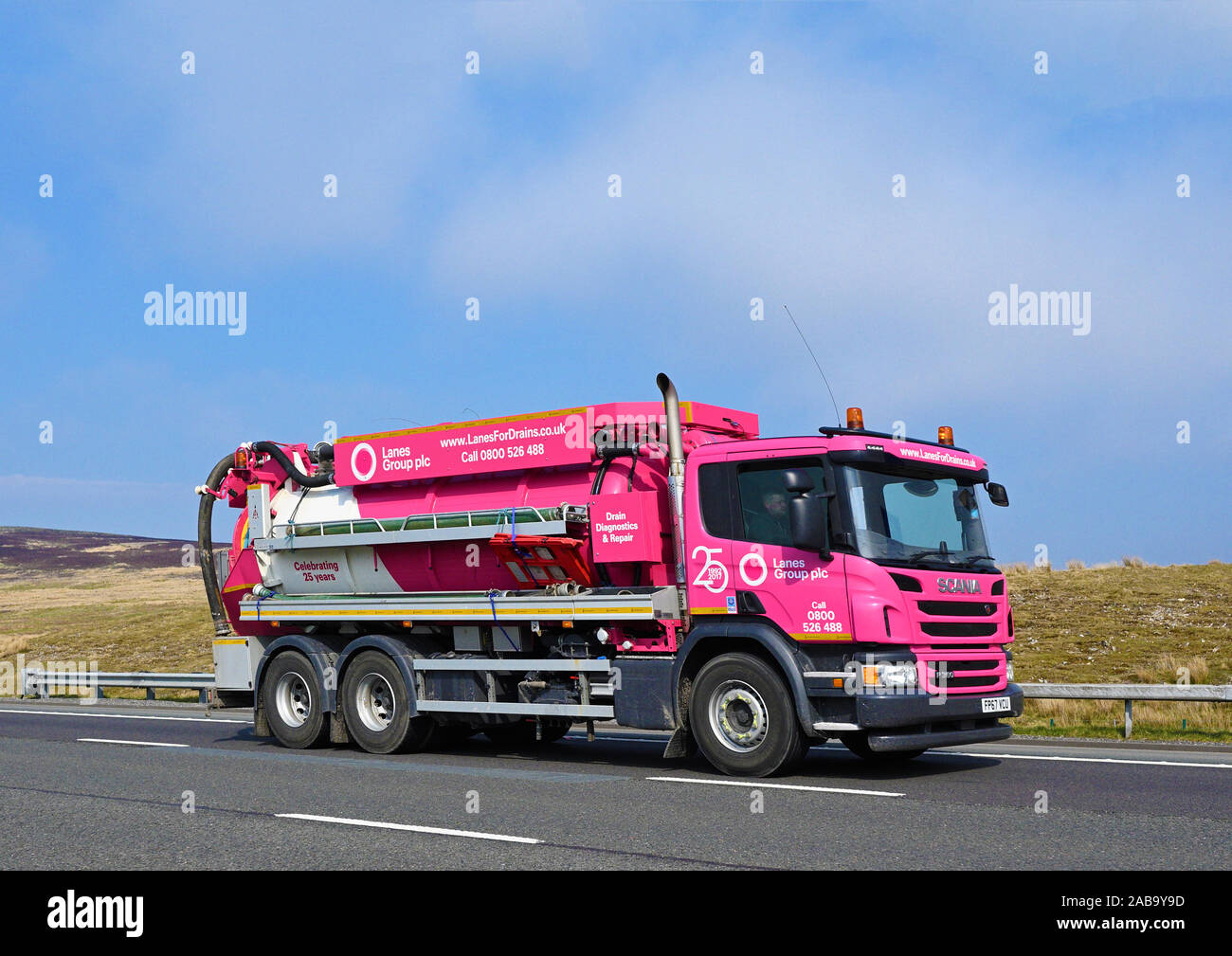 Lanes Gruppe HGV. Autobahn M6 Richtung Süden, Shap, Cumbria, England, Vereinigtes Königreich, Europa. Stockfoto