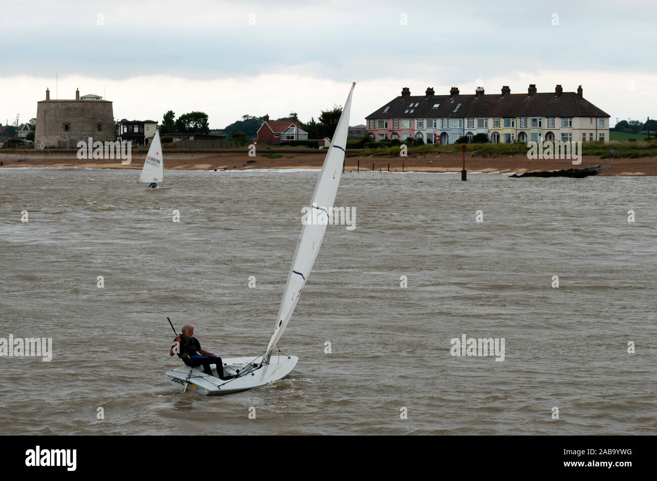 Segeln auf dem Fluß Deben Felixstowe Ferry Suffolk UK Stockfoto