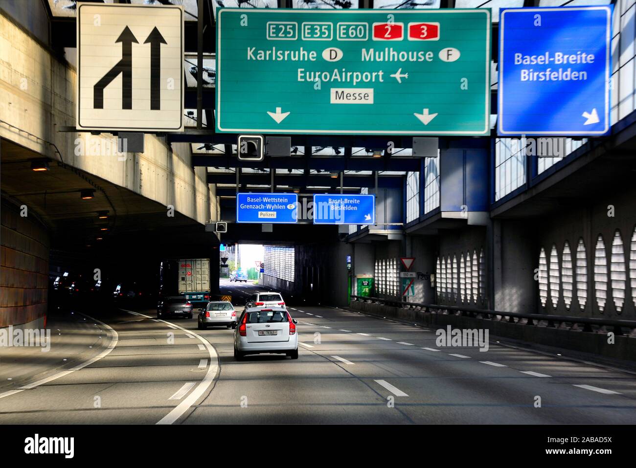 Autobahn Ausfahrt Schweiz Stockfotos und -bilder Kaufen - Alamy