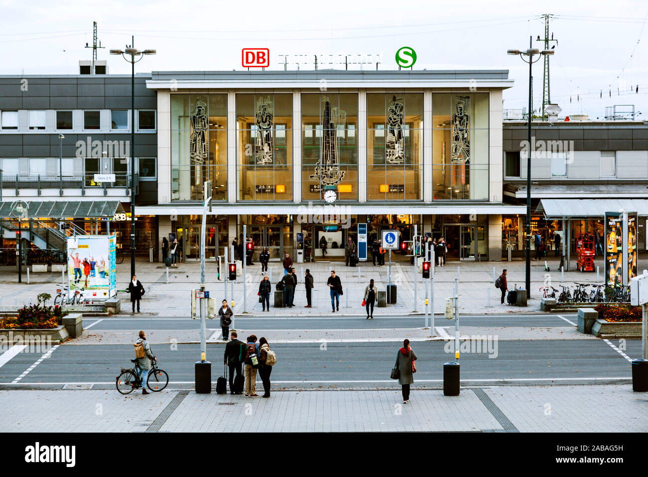 Hauptbahnhof dortmund Fotos und Bildmaterial in hoher Auflösung Alamy