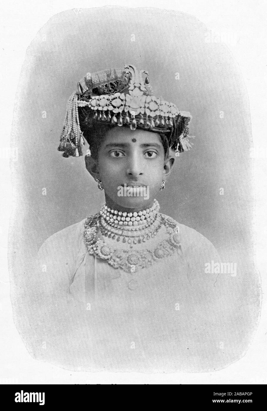 Halbton Portrait von Maharajadhiraja Sir Raj Rajeshwar Sawai Shri Tukojirao III Holkar XIII Bahadur GCIE (1890-1978) Maharadscha von Indore (holkar Zustand), die zu der Holkar Dynastie der Marathen, Sohn und Nachfolger des Shivajirao Holkar, die zu seinen Gunsten am 31. Januar 1903 niedergelegt Stockfoto