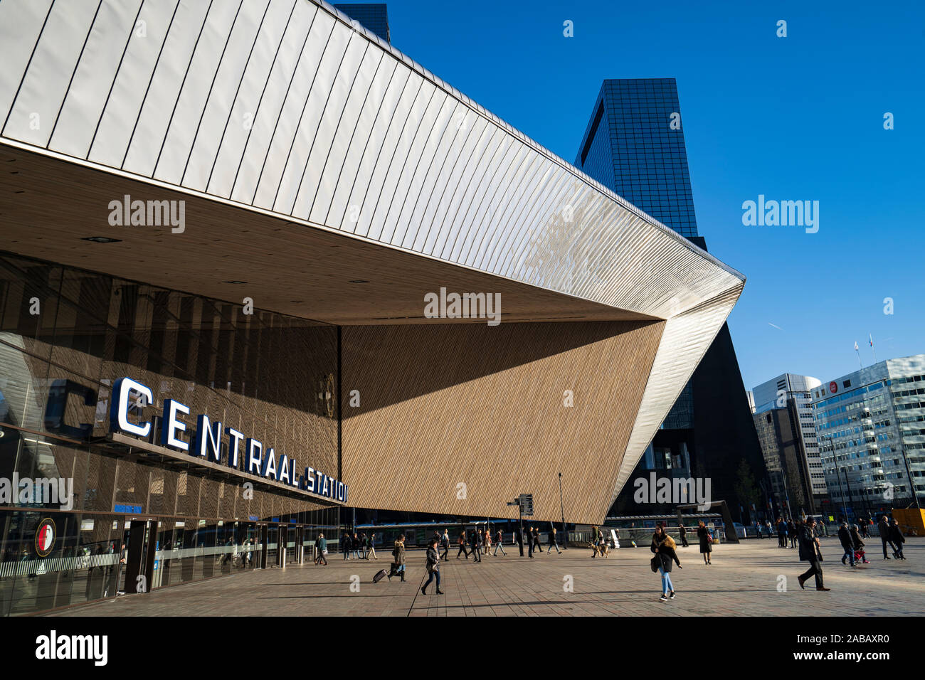 Die Außenseite des neuen Centraal Station in Rotterdam, Niederlande Stockfoto