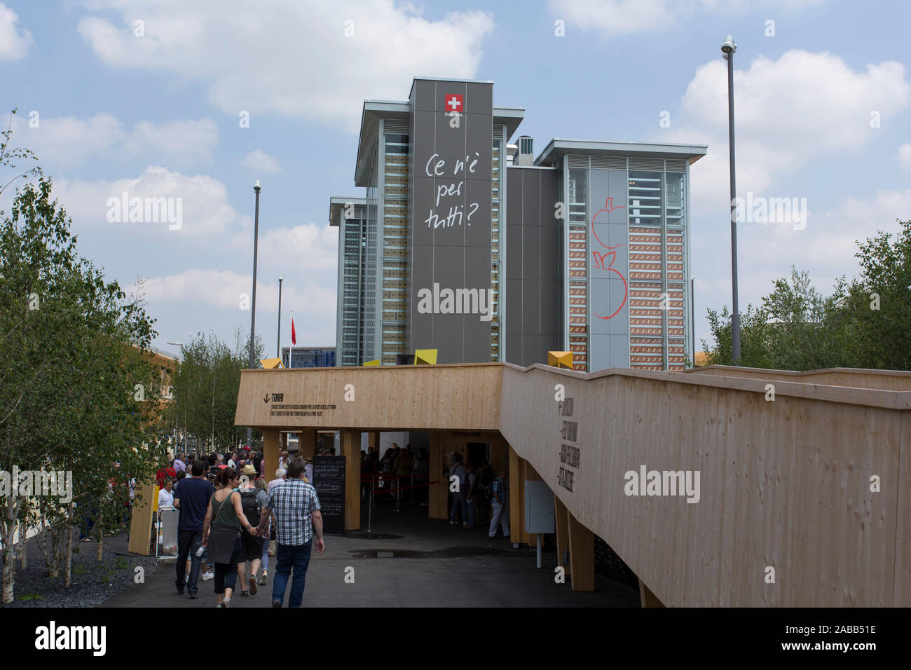 Mailand, Italien - 30. Mai: Installation der Schweiz Pavillon auf der Expo, Weltausstellung zum Thema Lebensmittel am 30. Mai 2015 in Mailand Stockfoto