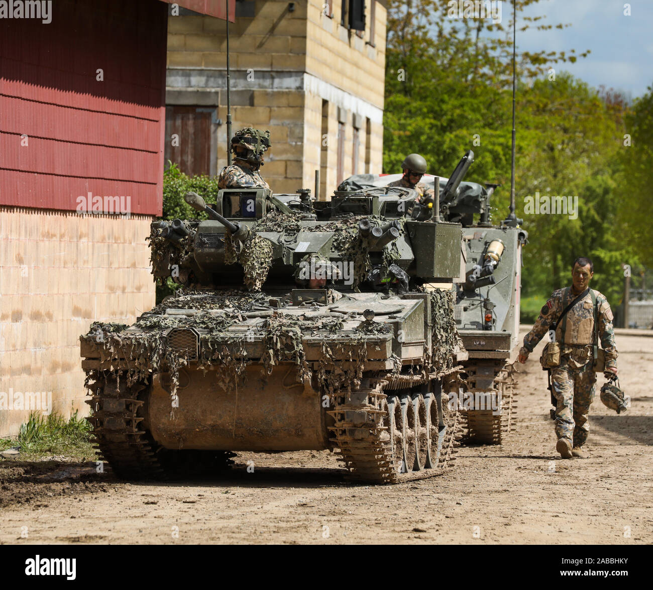 Scimitar light Tank der lettischen Armee auf NATO-Übungen auf Salisbury Plain Stockfoto