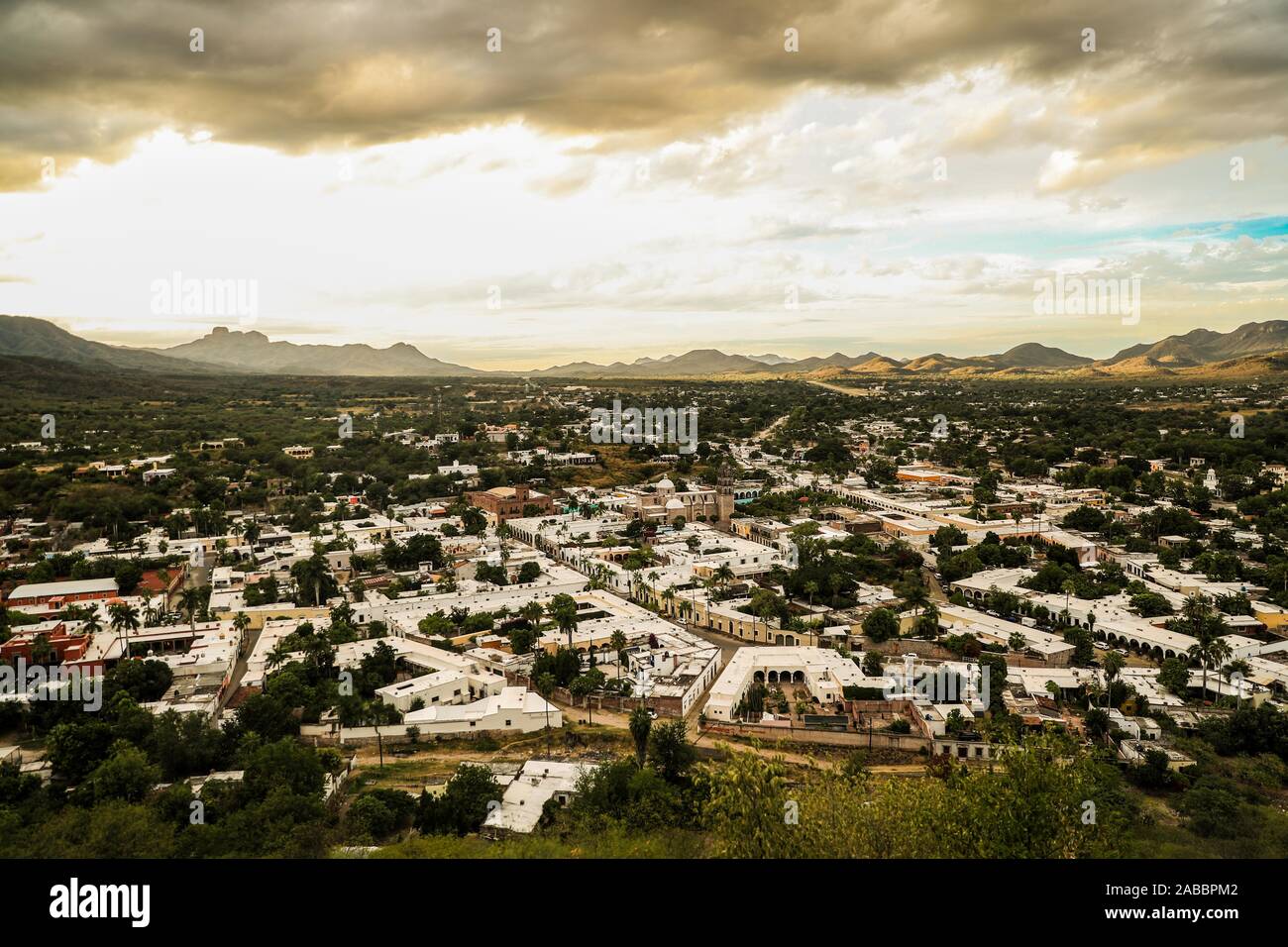 Alamos Sonora México, Pueblo Magico. La Ciudad de Los Portales, Religion, templo, parroquia, iglecia Catolica, catolico, Sonora, arquitectrua, cupula, © (© Foto: LuisGutierrez/NortePhoto.com) Stockfoto