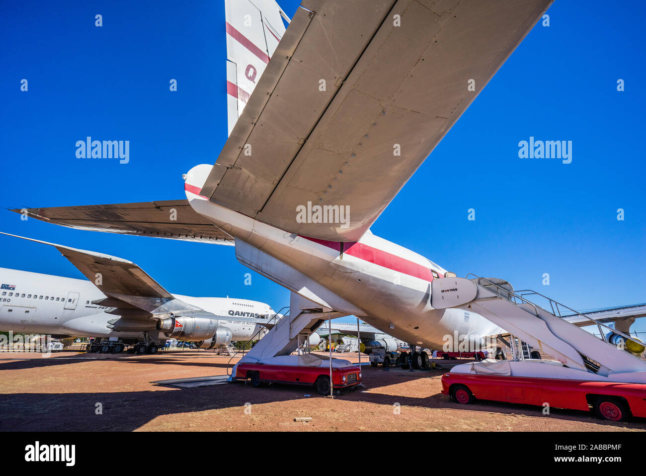Flugzeuge auf Ausstellung am Qantas Founders Outback Museum in Longreach, Central West Queensland, Australien Stockfoto