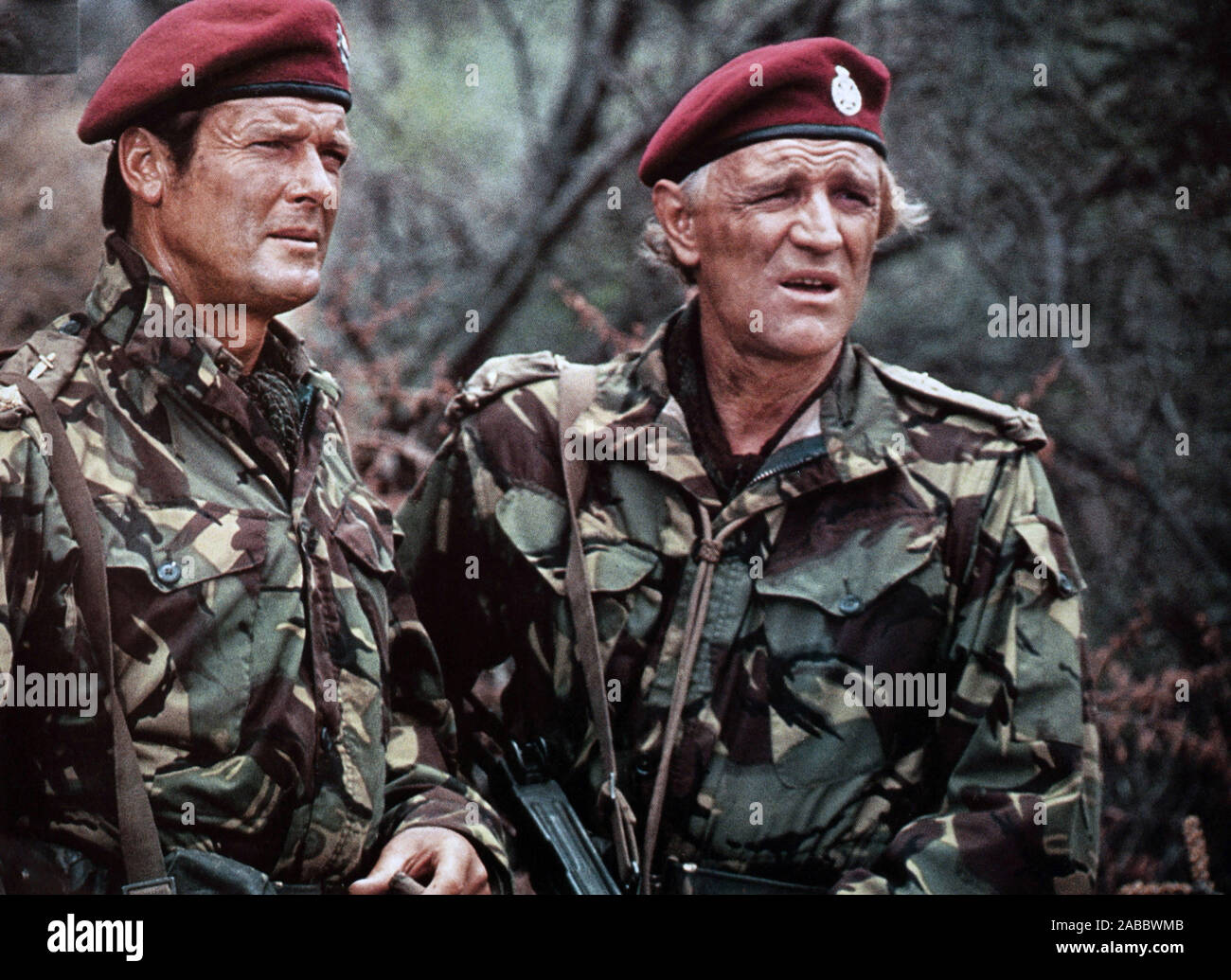 Die WILDGÄNSE, von links: Roger Moore, Richard Harris, 1978. © Allied Artists/courtesy Everett Collection Stockfoto