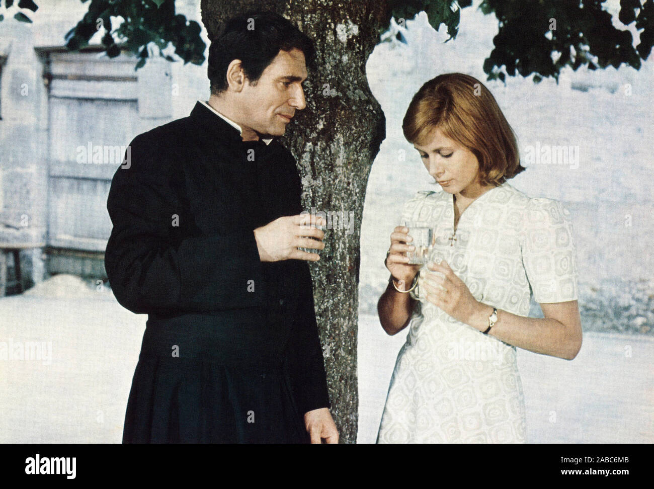 Verboten Priester (aka PRETRES INTERDITS