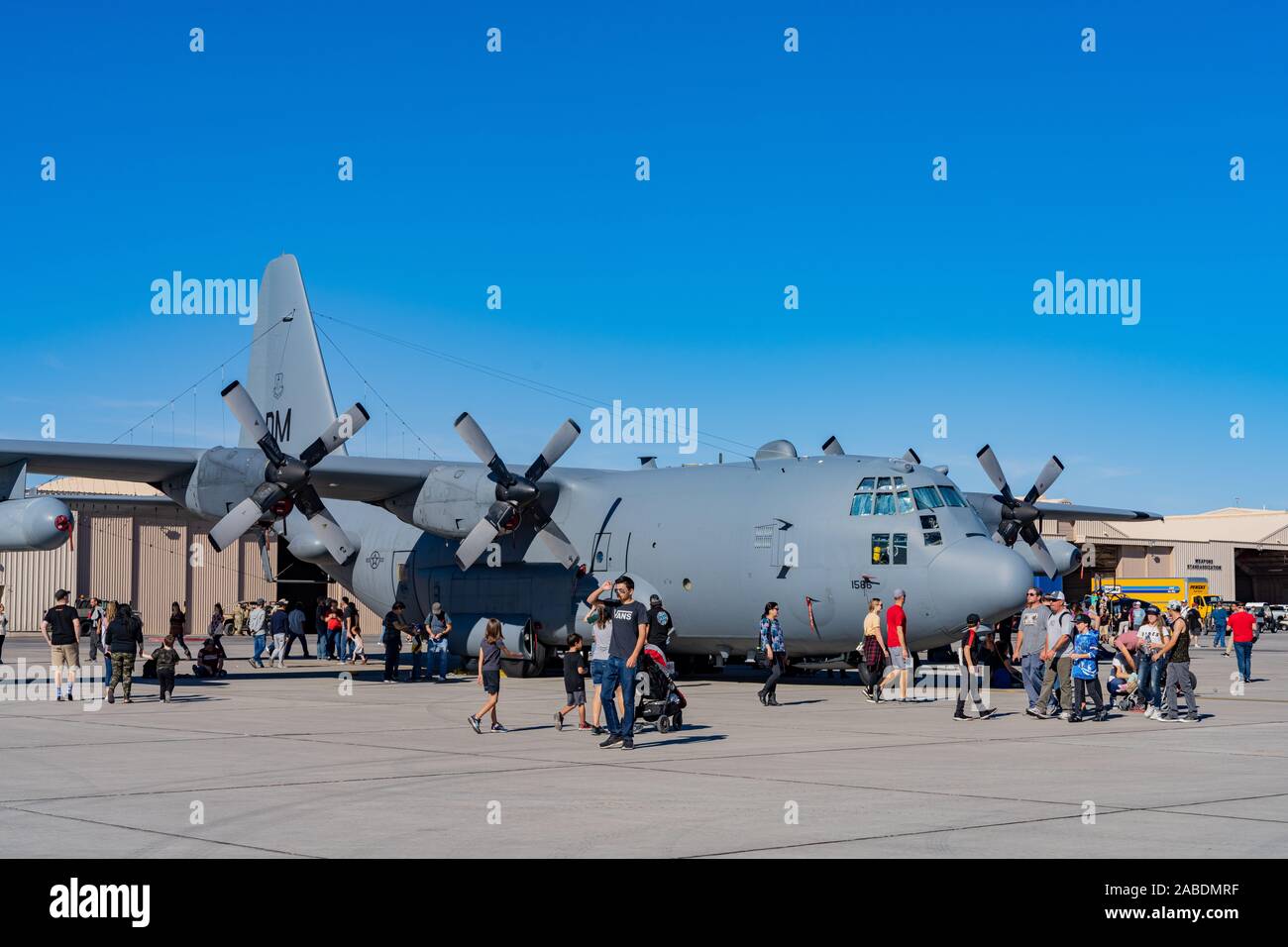Las Vegas, Nov. 17: C-130T Hercules Demo im USAF Air Show in Nellis Air Force Base am 17.November, 2019 in Las Vegas, Nevada Stockfoto