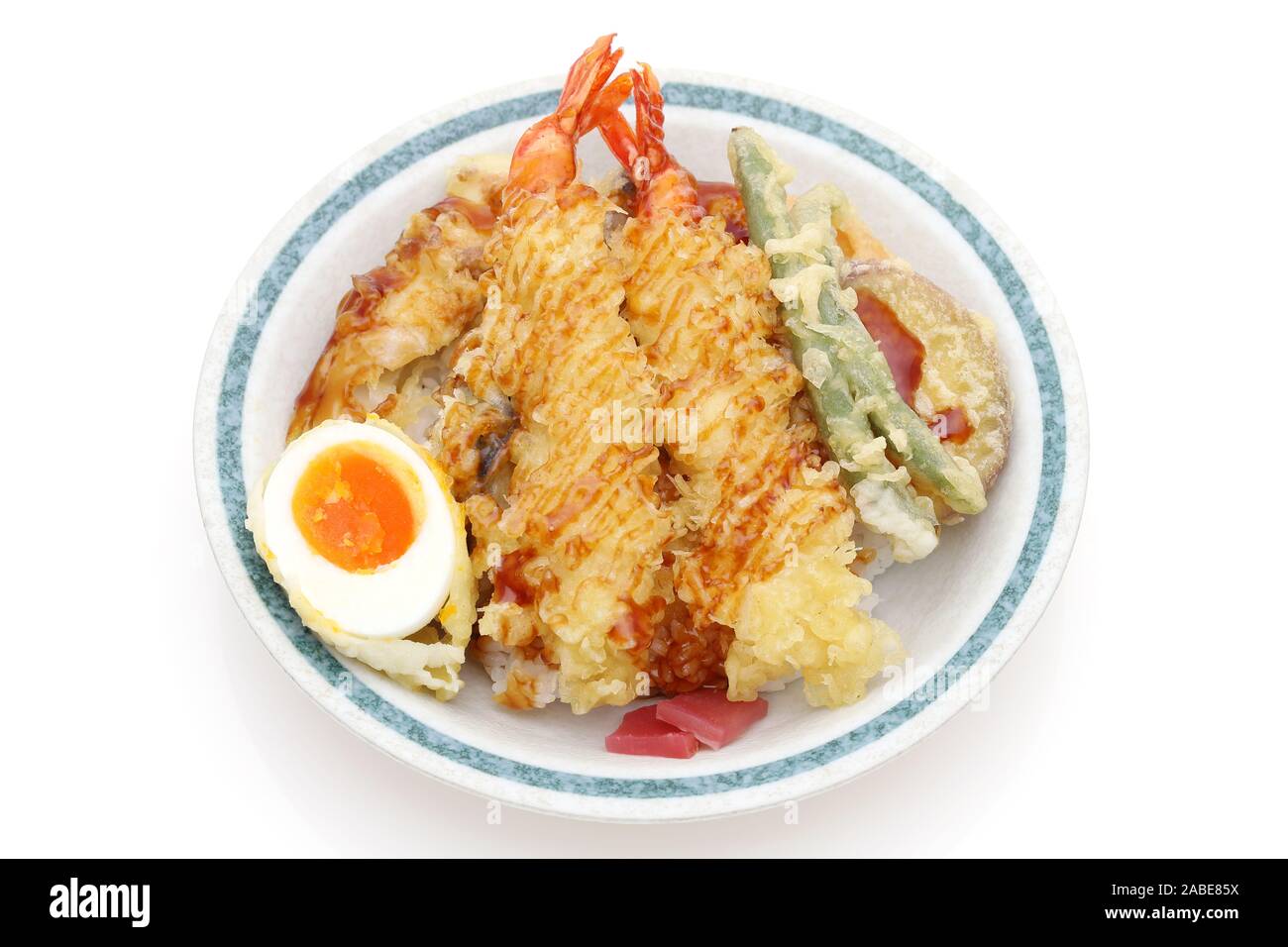 Japanisches Essen Sehnen, Schüssel Reis gebratener Fisch, Garnelen, Gemüse. Stockfoto