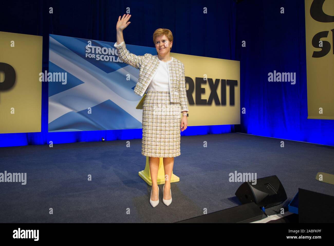 Glasgow, UK. 27. November 2019. Im Bild: Nicola Sturgeon MSP - Erster Minister von Schottland und Leiter der Scottish National Party (SNP). Die Scottish National Party (SNP) offizielle Wahlprogramm für die Bundestagswahl am 12. Dezember 2019. Stockfoto