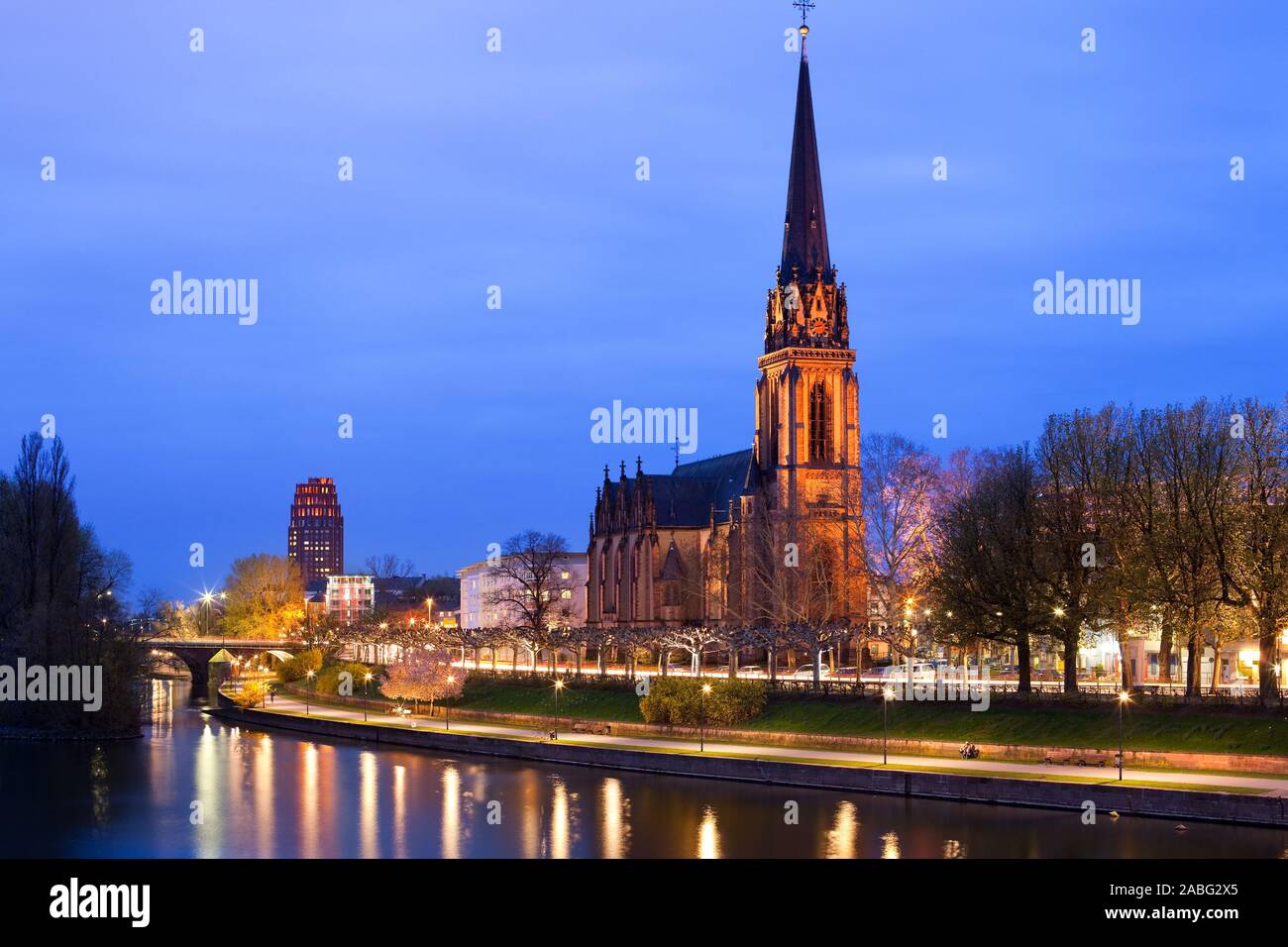 Dreikoenigs Church und Main, Frankfurt, Hessen, Deutschland Stockfoto