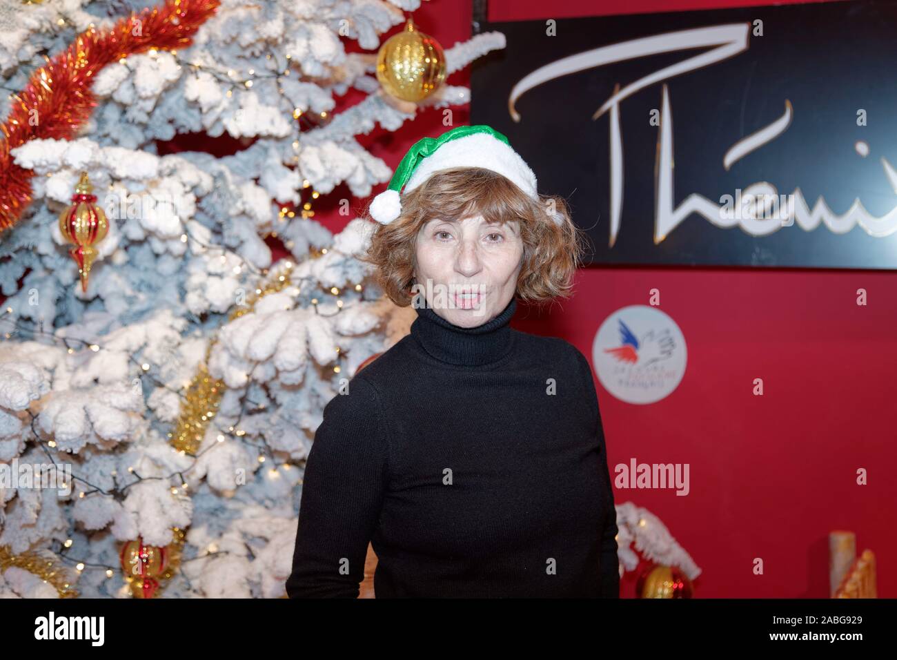 Paris, Frankreich, 20. November 2019. Ariane Ascaride nimmt am Start des Peres Noel Verts von Secours Populaire Francais in Paris Teil Stockfoto