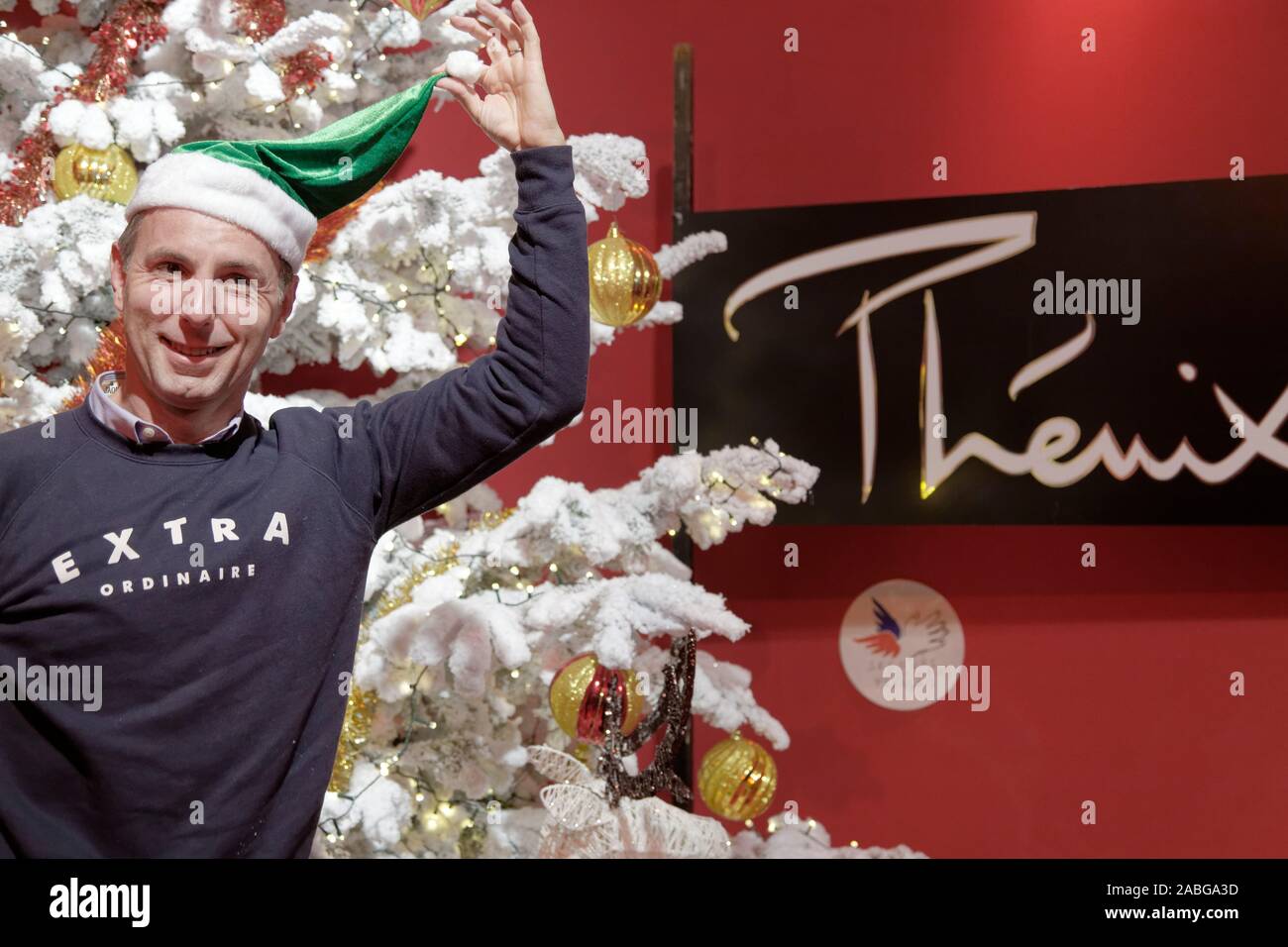 Paris, Frankreich, 20. November 2019. Jean-Philippe Doux nimmt am Start des „Peres Noel Verts“ von Secours Populaire Francais in Paris Teil Stockfoto