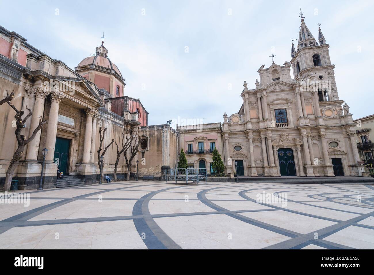 Hl. Maria von der Ankündigung Kathedrale und Kirche Stiftskirche Basilika der heiligen Apostel Petrus und Paulus in Acireale Stadt auf der Insel Sizilien, Italien Stockfoto