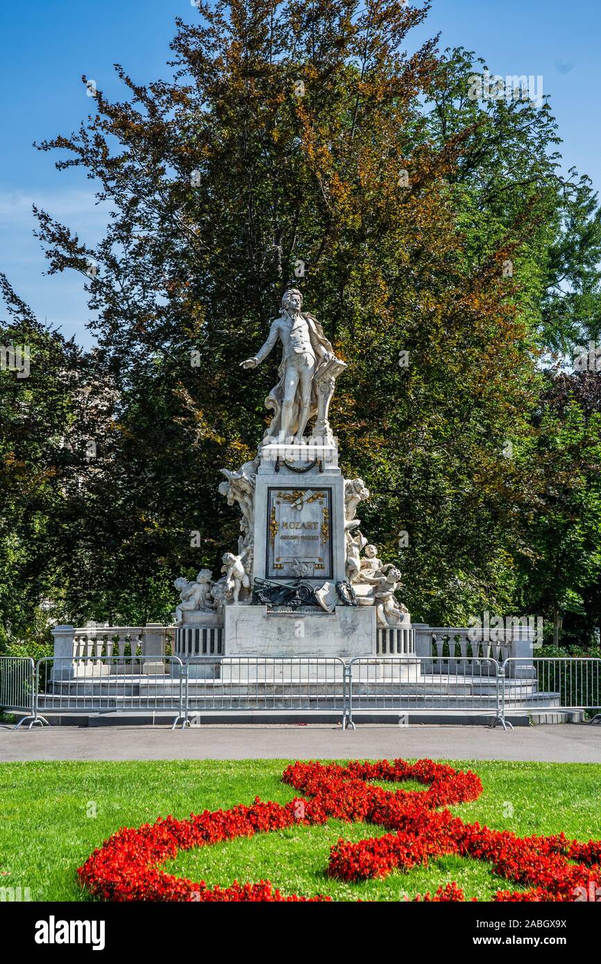 Wolfgang Amadeus Mozart Statue in Wien Wien, Österreich Stockfoto