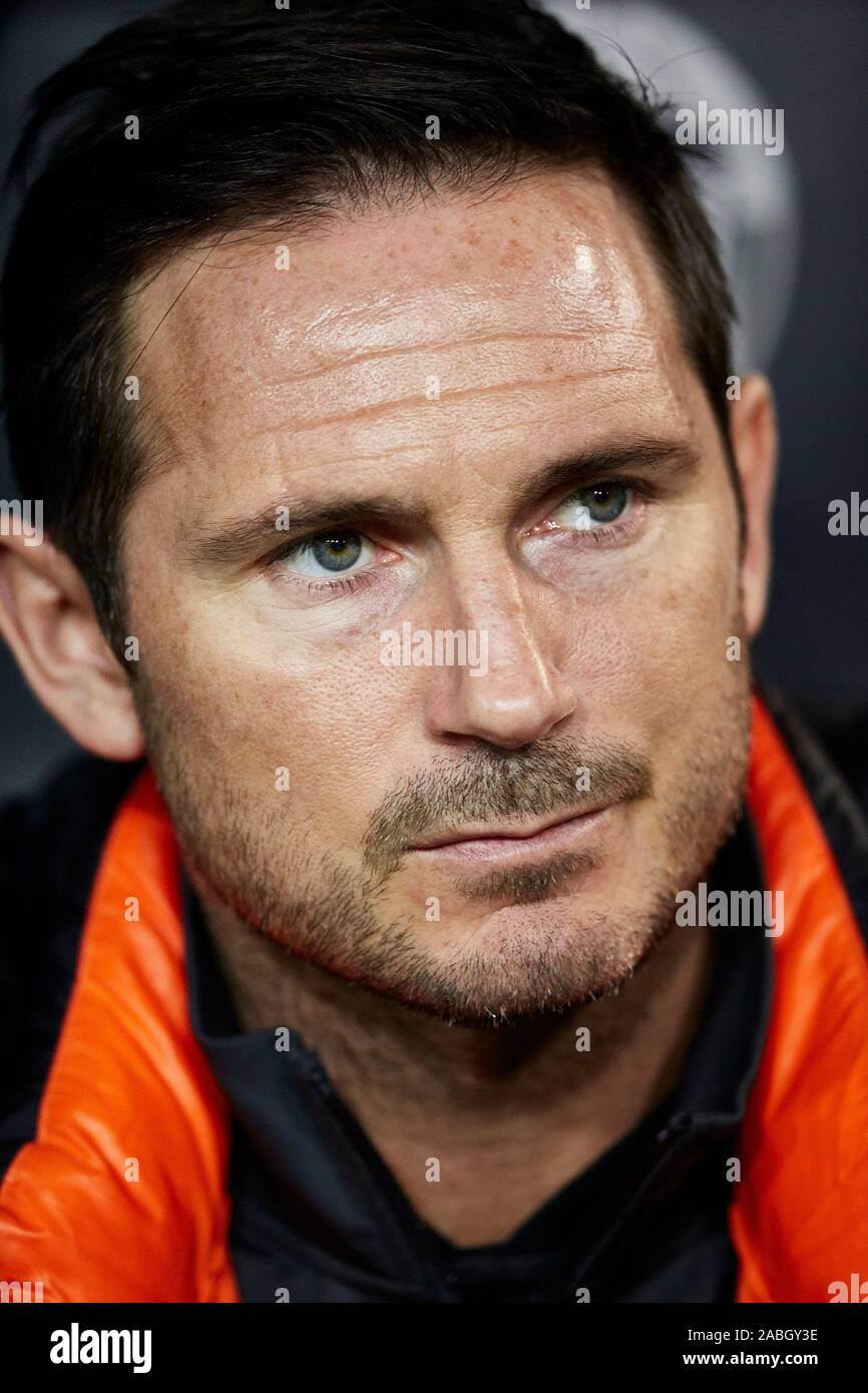 Mestalla, Valencia, Spanien. 27 Nov, 2019. UEFA Champions League Fußball -, Valencia gegen Chelsea, Chelsea Frank Lampard schaut vor dem Spiel - Redaktionelle Verwendung Credit: Aktion plus Sport/Alamy leben Nachrichten Stockfoto