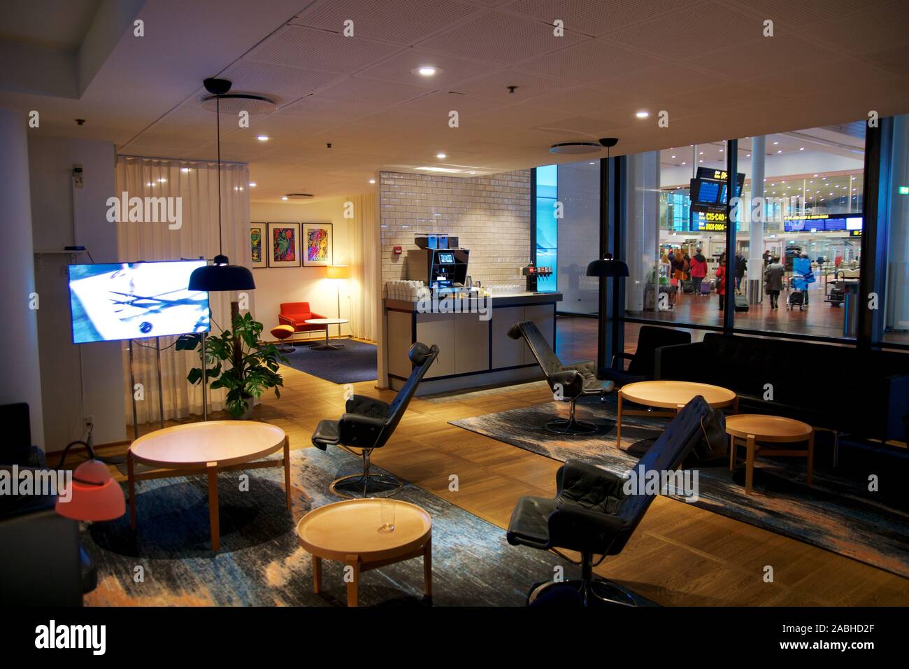 Kopenhagen, Dänemark - Nov 24th, 2018: Moderne lounge Interieur der SAS Business Lounge am Flughafen Kastrup mit kein Gast oder Personen Stockfoto