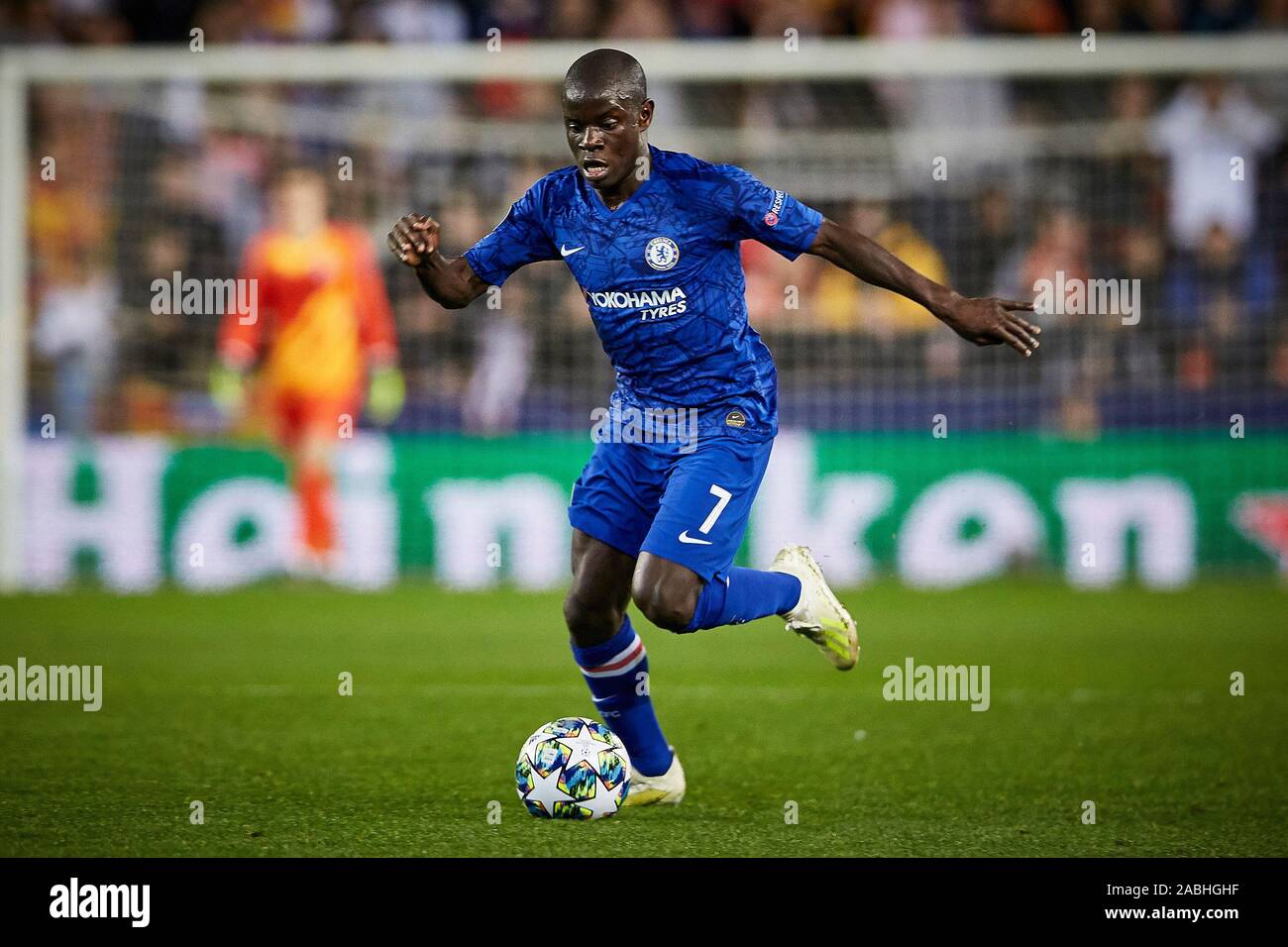 Mestalla, Valencia, Spanien. 27 Nov, 2019. UEFA Champions League Fußball -, Valencia gegen Chelsea; NGolo Kante von Chelsea in Aktion - Redaktionelle Verwendung Credit: Aktion plus Sport/Alamy leben Nachrichten Stockfoto