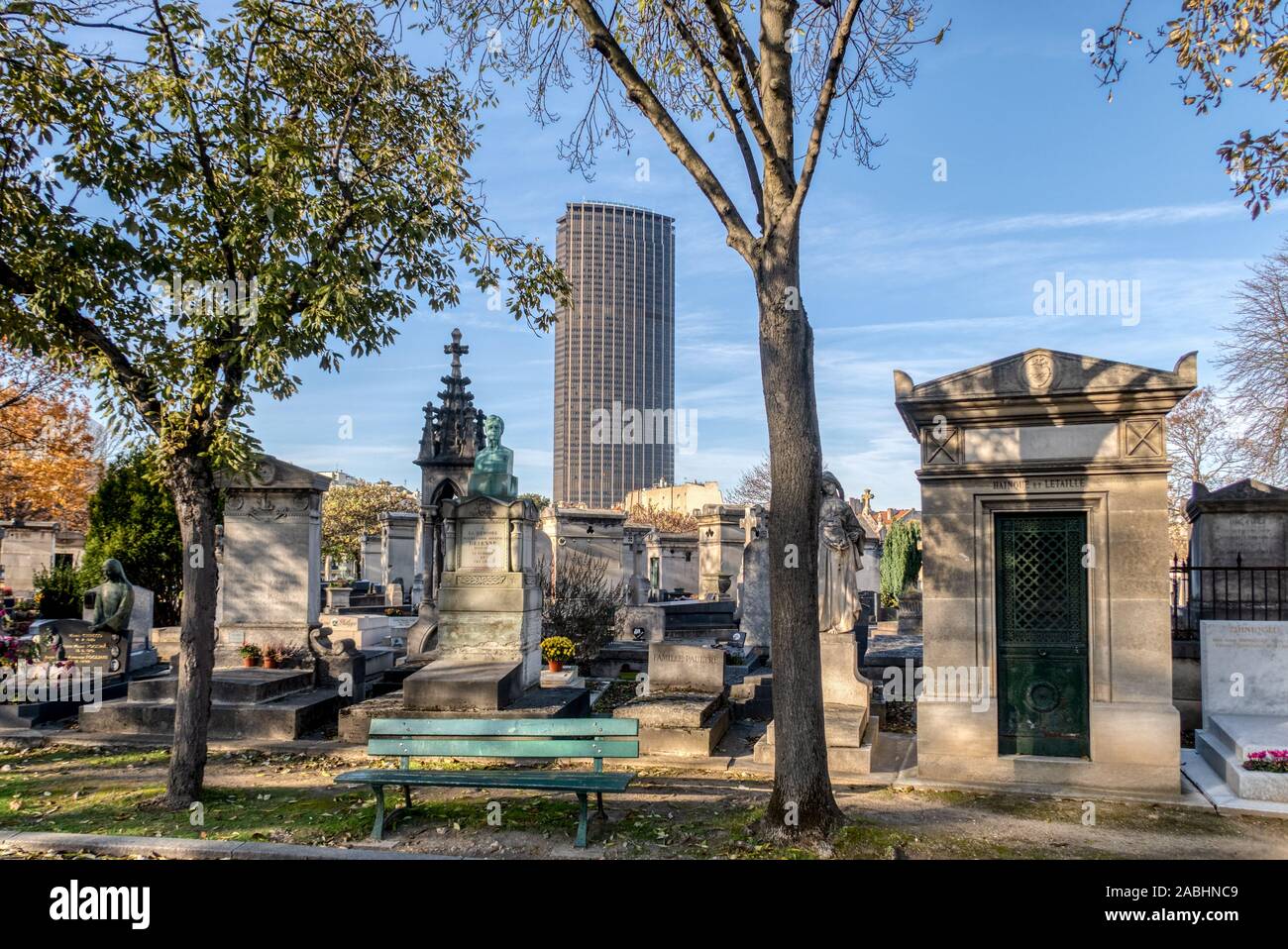 Friedhof Montparnasse in Paris. Stockfoto