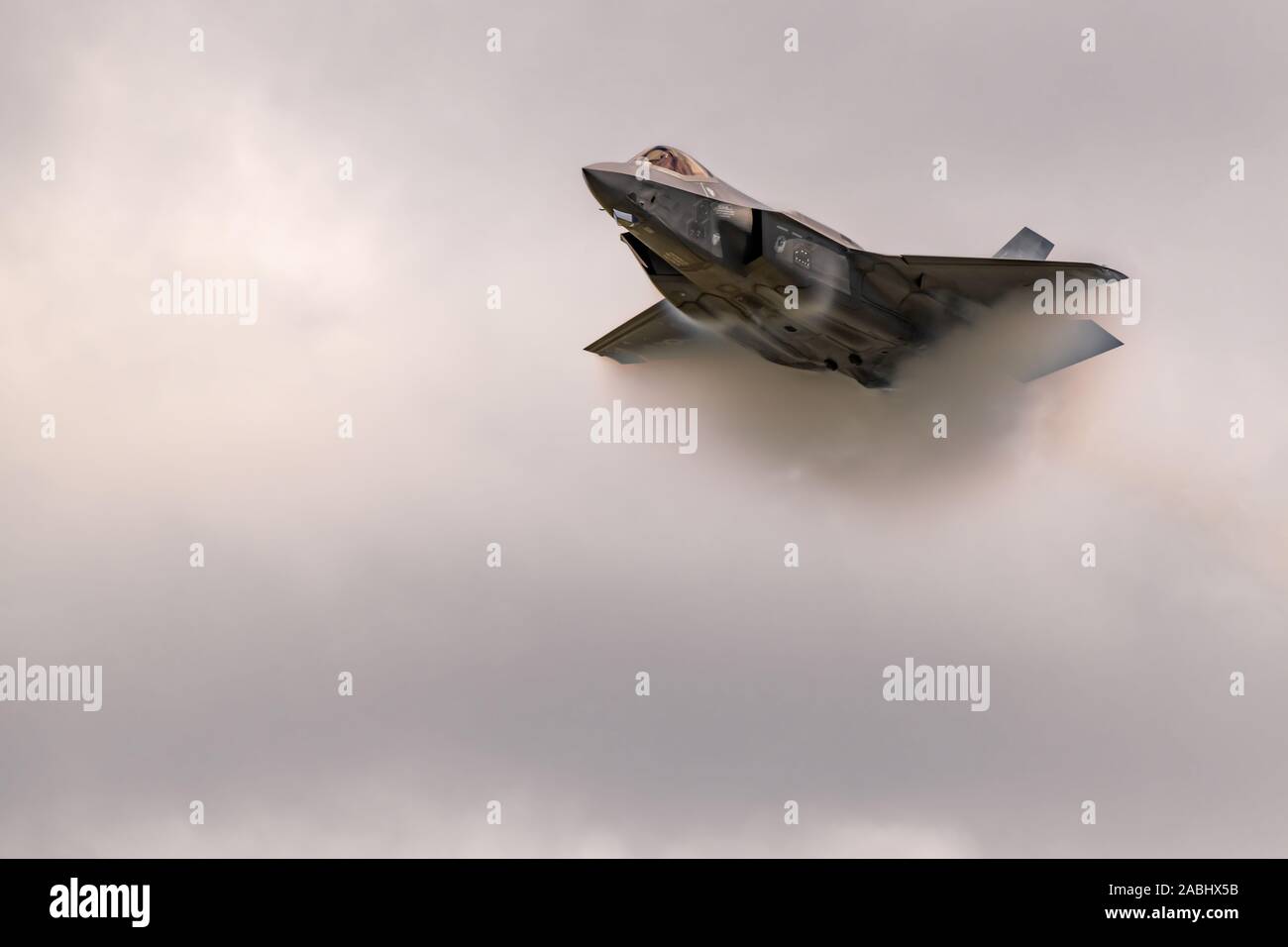 NEW WINDSOR, NY - 2. August 2019: Die Lockheed Martin F-35 Lightning II von Stewart International Airport während der New York Airshow. Stockfoto