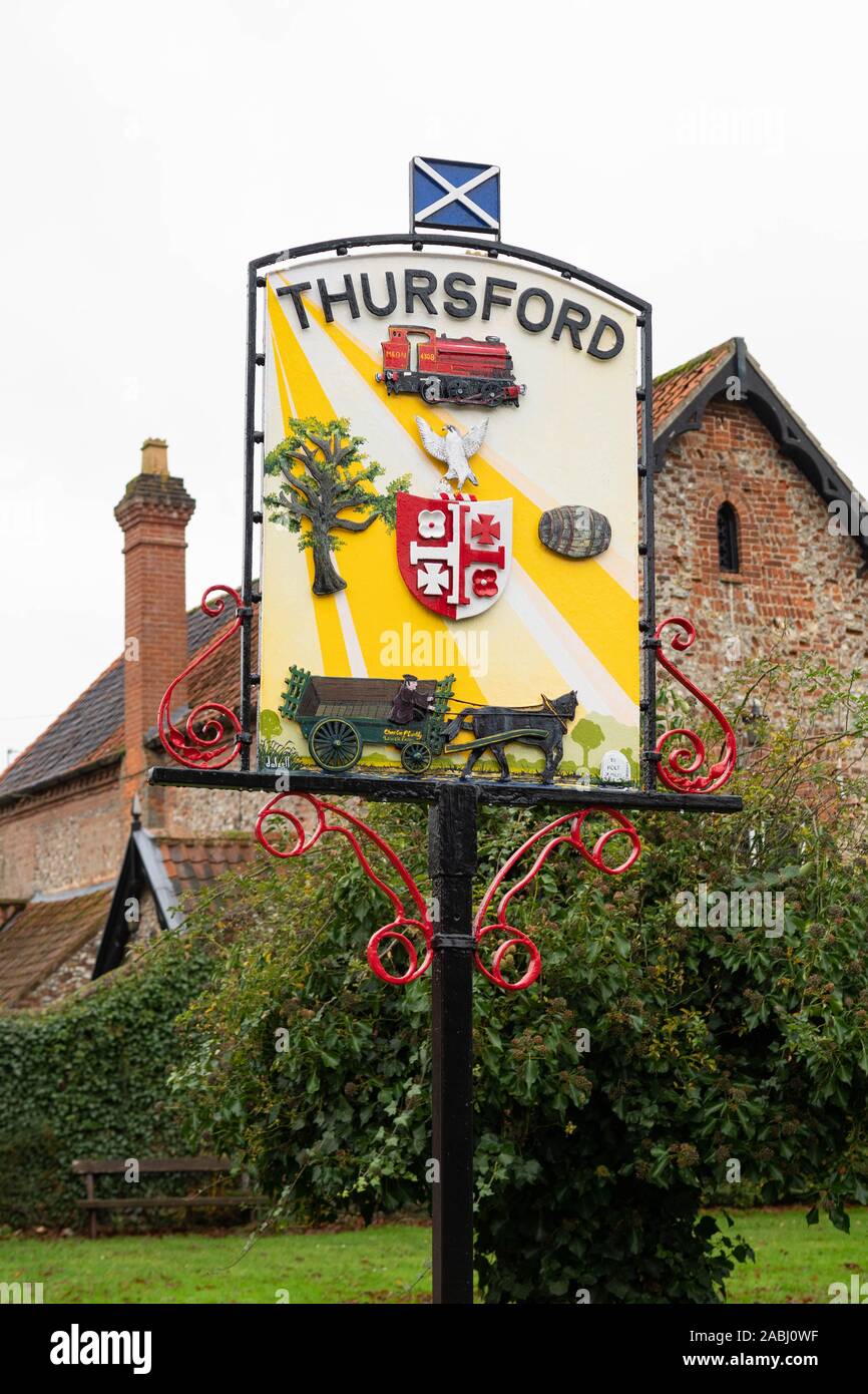 Thursford Ortsschild, Norfolk, England, Großbritannien Stockfoto